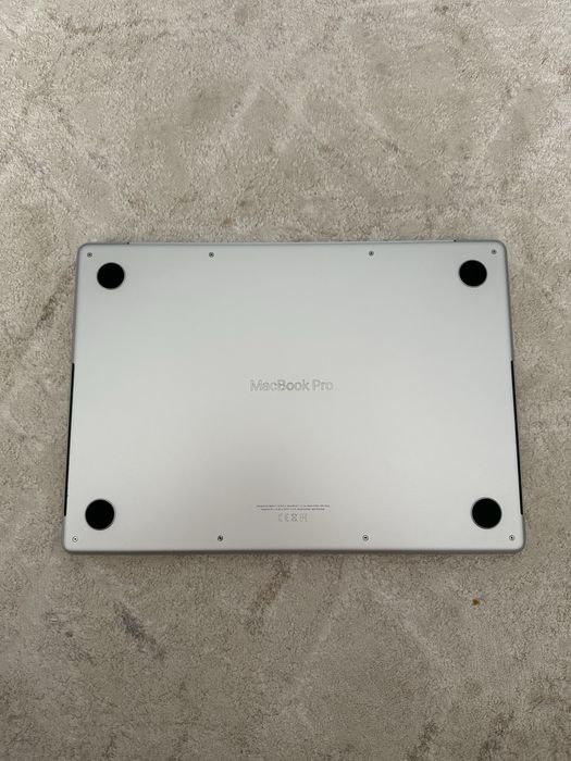 MacBook Pro 14″ M1 Pro / 16 ГБ / 1 ТБ