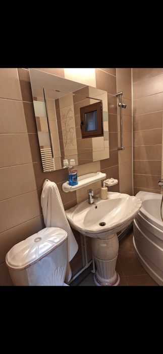 IANCA-De vânzare apartament cu 3 camere, foarte spațios, 80mp, etaj 1