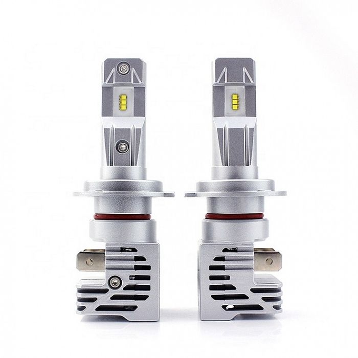 2 БРОЯ LED Диодни крушки H1 200W 9-32V +200%