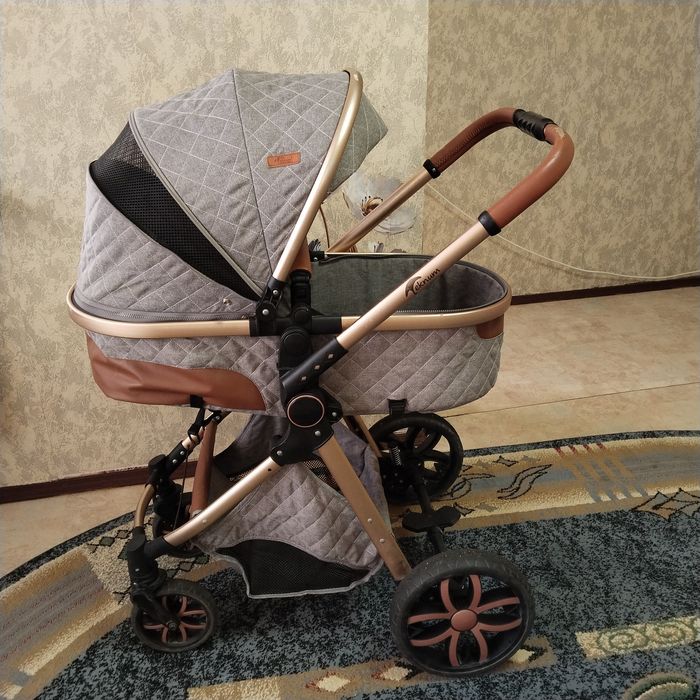 Продам детскую коляску