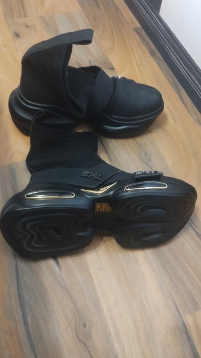 Боти тип маратонка