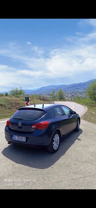 OPEL Astra 2012 — imagine 4