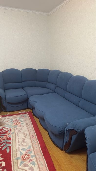 Продам диван с креслом
