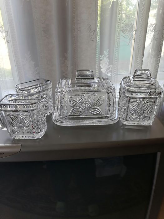 Продам хрусталь посуда