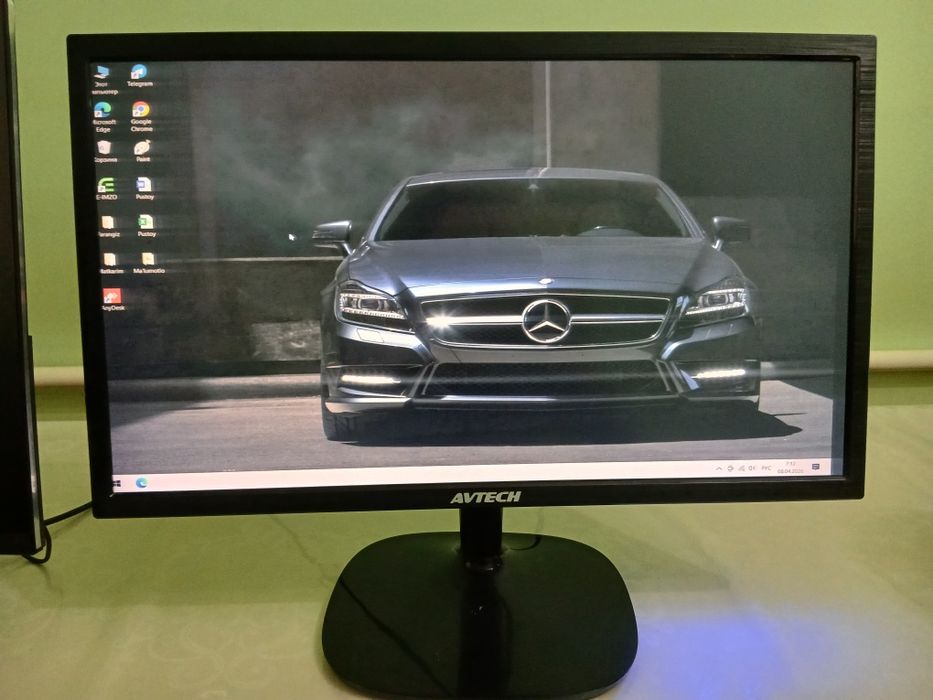 Monitor AVTECH sotilodi