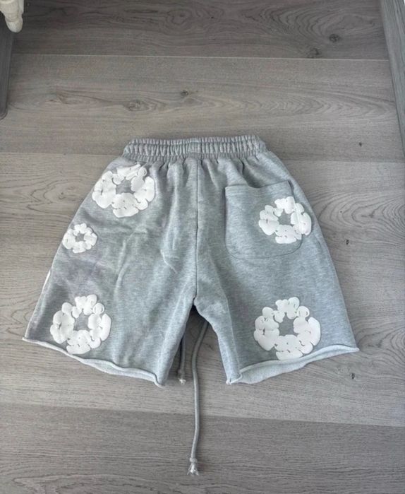Pantaloni denim tears gri marimea S