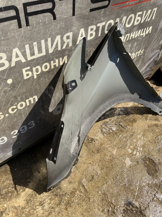 Преден десен и ляв  калник за Mercedes-Benz Vito W447