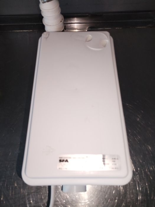 Vând pompă evacuare apă gri Sanishower i44