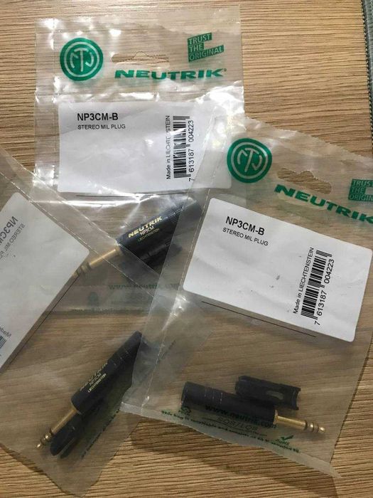 Продаются коннекторы stereo JACK Neutrik NP3 CM-B
