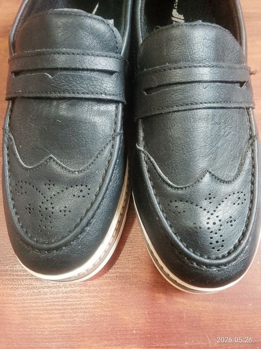 Срочно продам мужские туфли