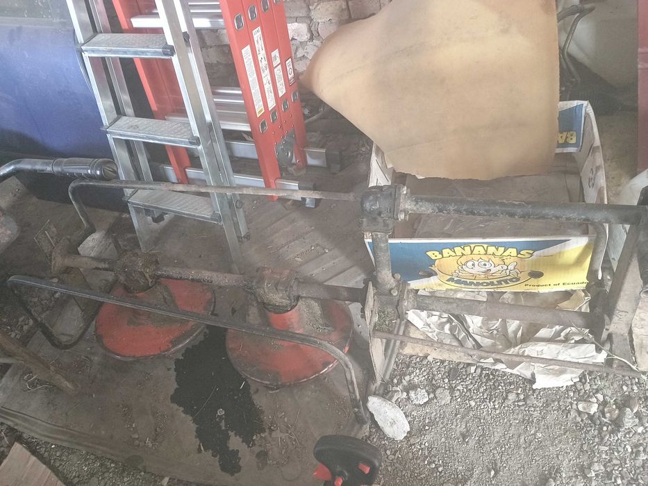 Продавам дискова косачка