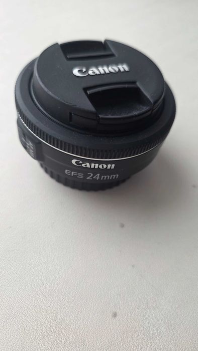 Объектив Canon EF-S 24mm 2.8 STM