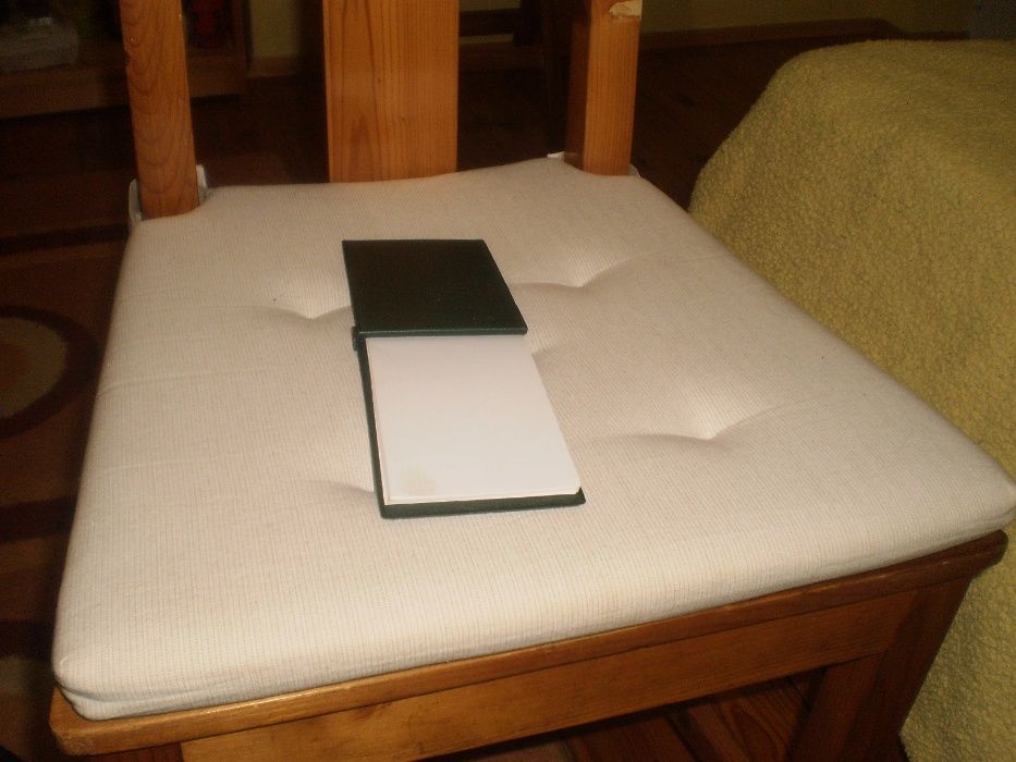 Папки за документи и тефтерчета