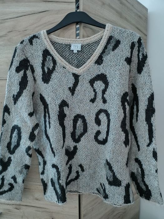 Pulovere dama mărime L