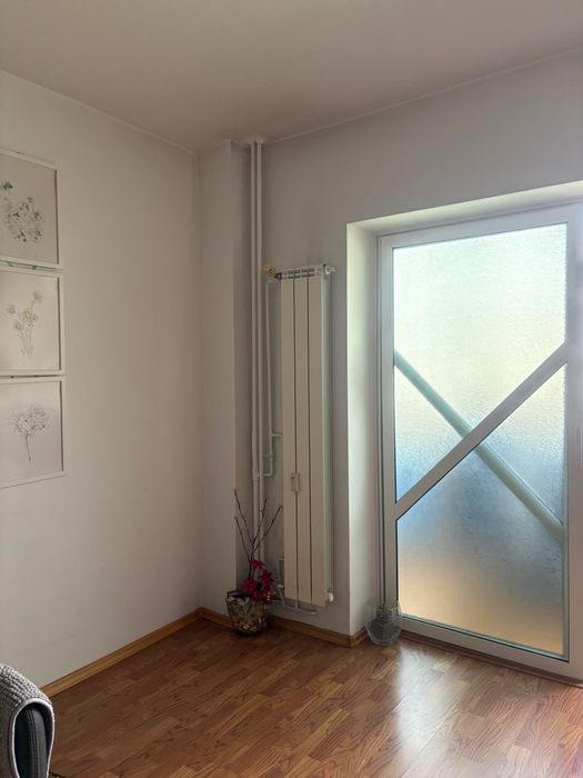 Proprietar vând apartament cu 2 camere Crângași