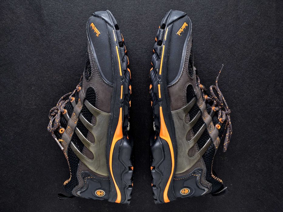 VINTAGE 1999 TIMBERLAND® Outdoor Performance Actuate Hiking — 27.5 CM