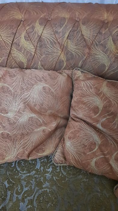 Угалок для гостиной