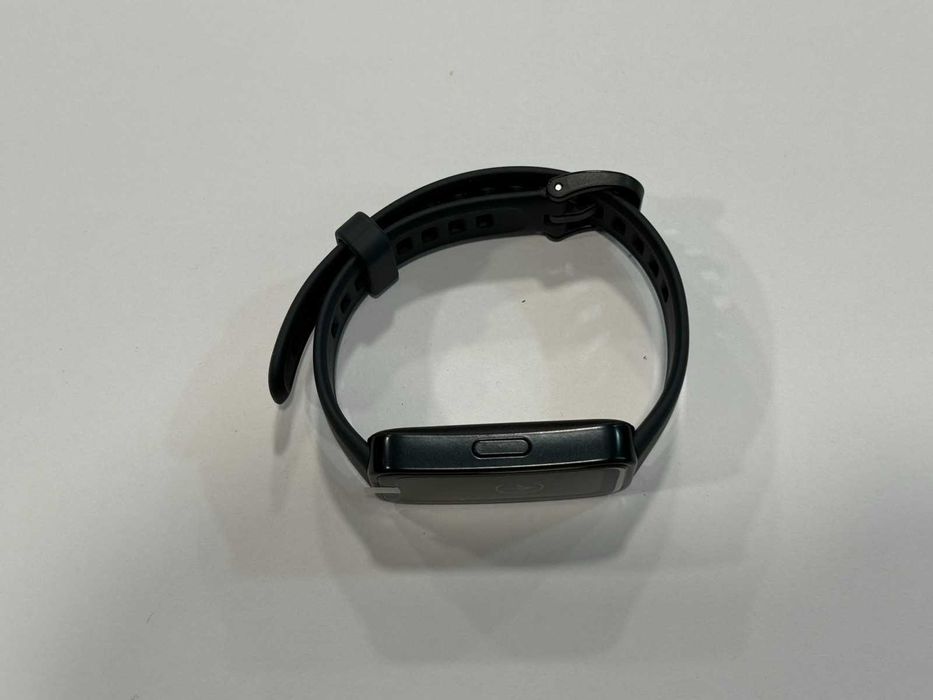 Смарт гривна HUAWEI Band 8