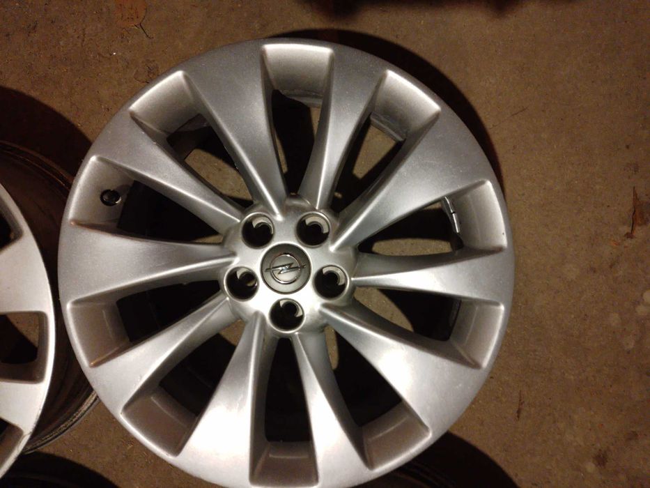 Оригинални лети джанти 7Jx18, 5х105, IS38 ц.о. 56,6 за Opel Mokka