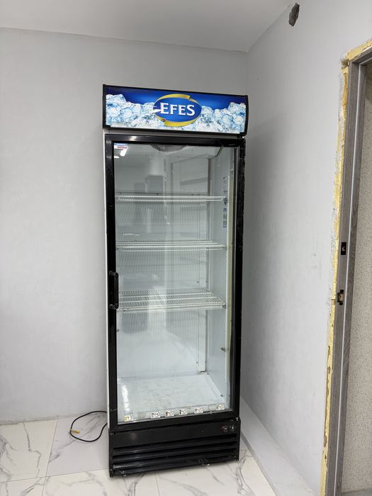 Продам холодильник витринный Norcool / EFES