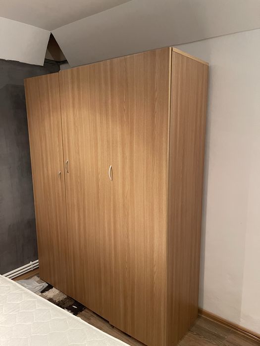 Vand dulap si comoda