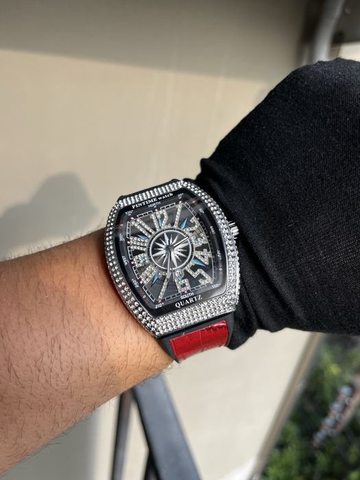 Часовник Pintime НАМАЛЕН!