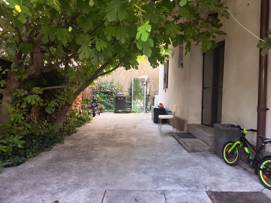 vila 150 mp tineretului, renovata, centrala proprie, curte plus 3 locuri parcare