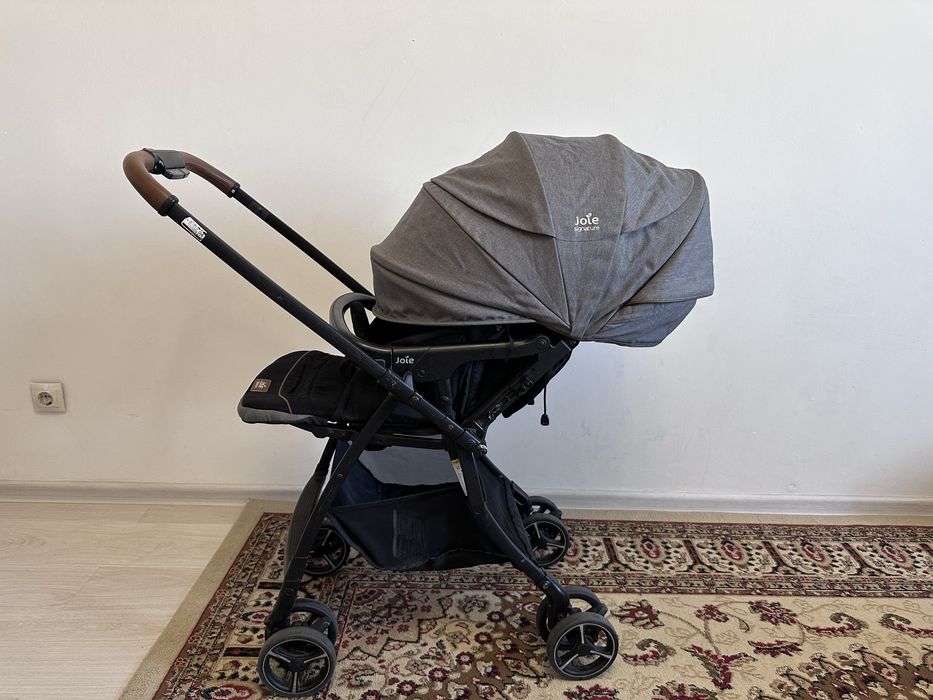 Продам коляску Joie signature