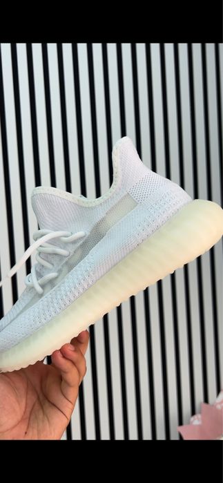 Yeezy Full White 360