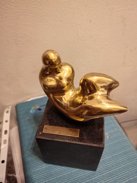 Vind statuie bronz guguianu