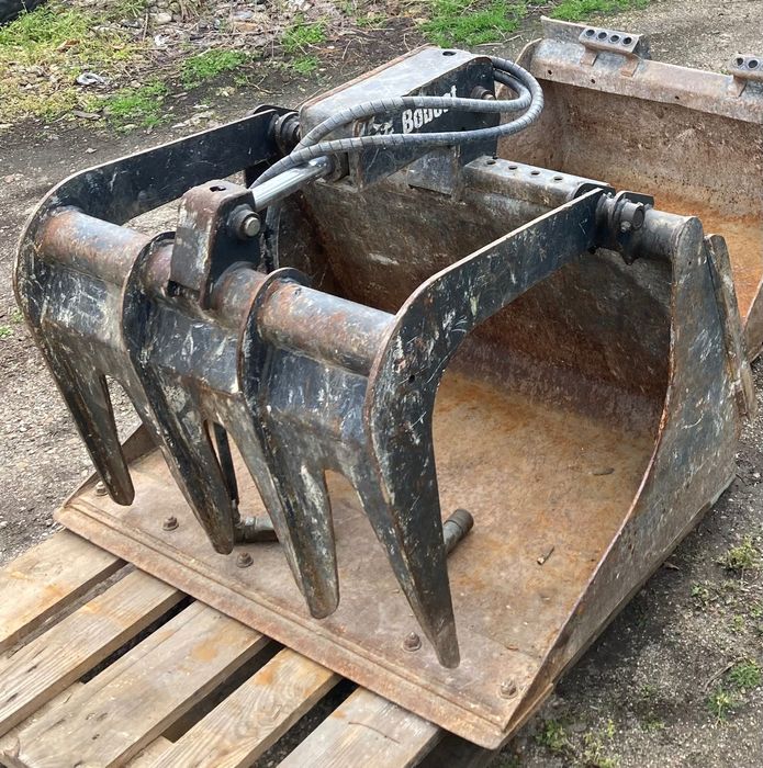 Кофа за челен товарач Bobcat , с щипка.  (Industrial grapple)