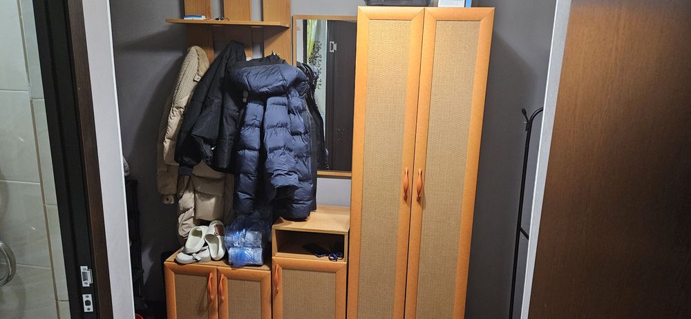 Продам прихожую бу