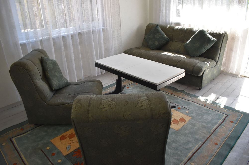 Дава се под наем Тристаен апартамент в Дупница - 90 кв.м за 229.5 € - Снимка #4