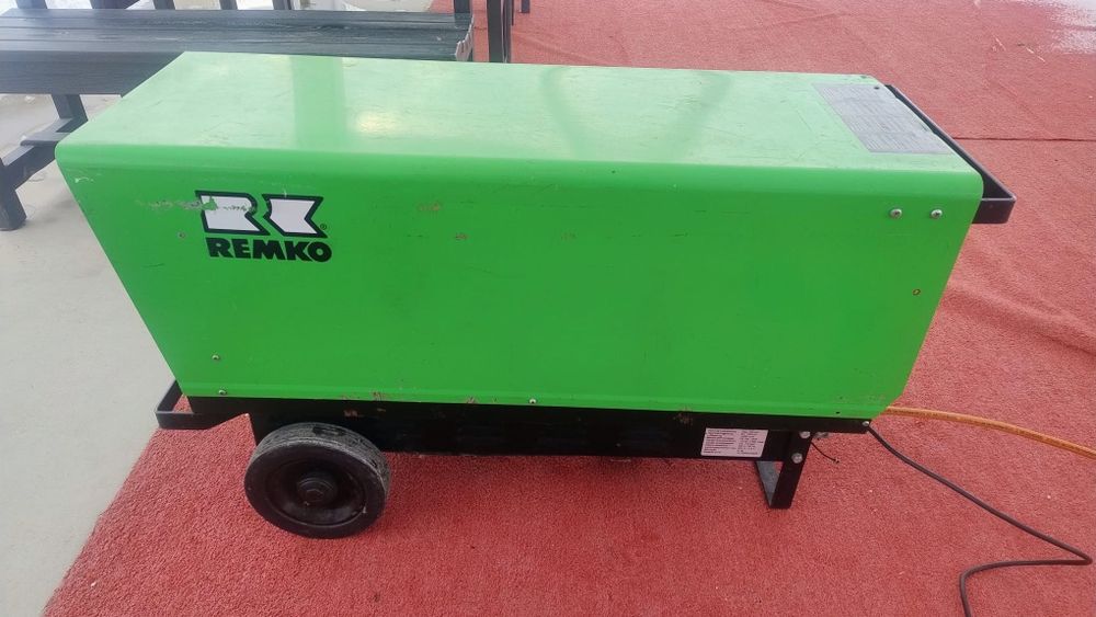 Tun/generator de aer cald pe gaz