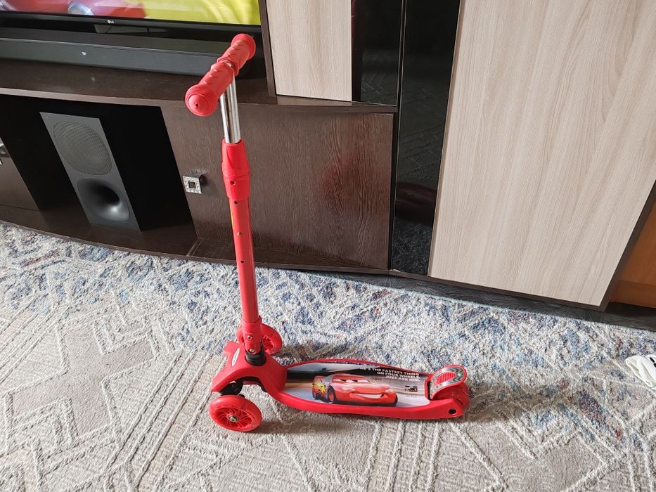 Продам детский самокат