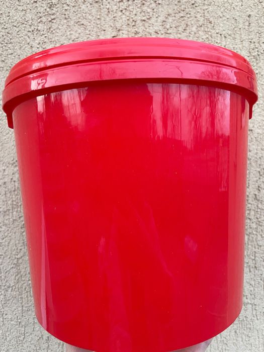 Găleți de plastic, 5 litri cu capac