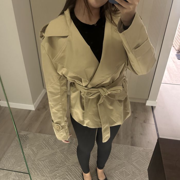 Короткий Тренч под Zara