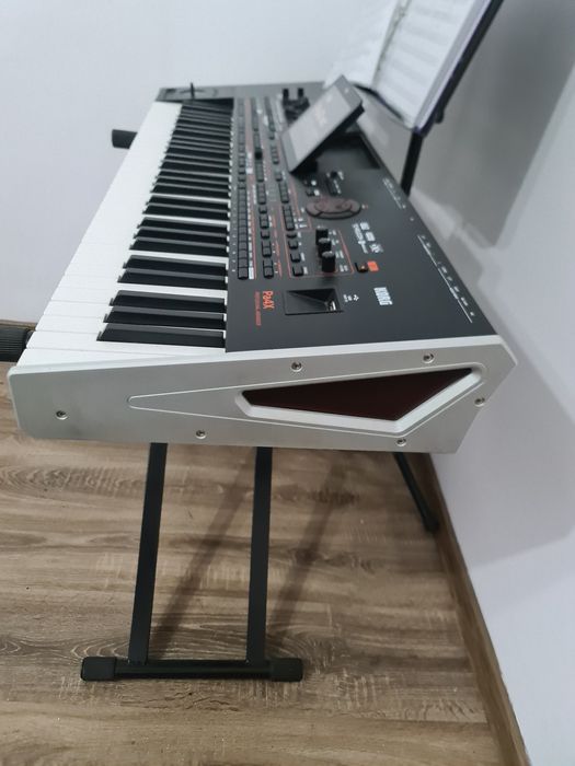 Orgă korg Pa 4x plus stativ