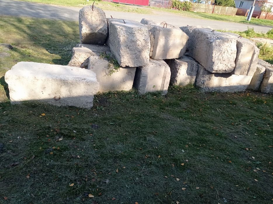 ПРОДАМ фундаментные блоки по 5тыс/шт