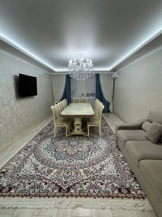 Продам срочно 4 комнатную квартиру