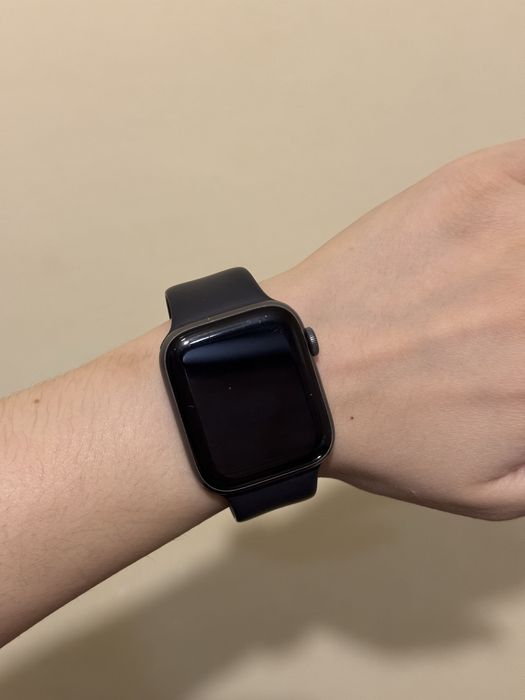 Apple watch 4 series 44mm, оригинал