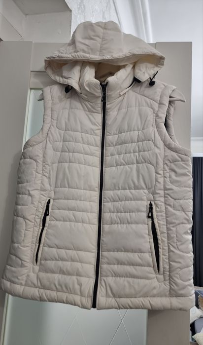 Продам женску одежду