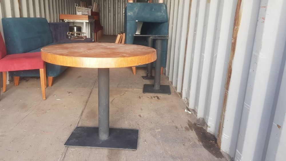 Продам диван, стол ,стулья