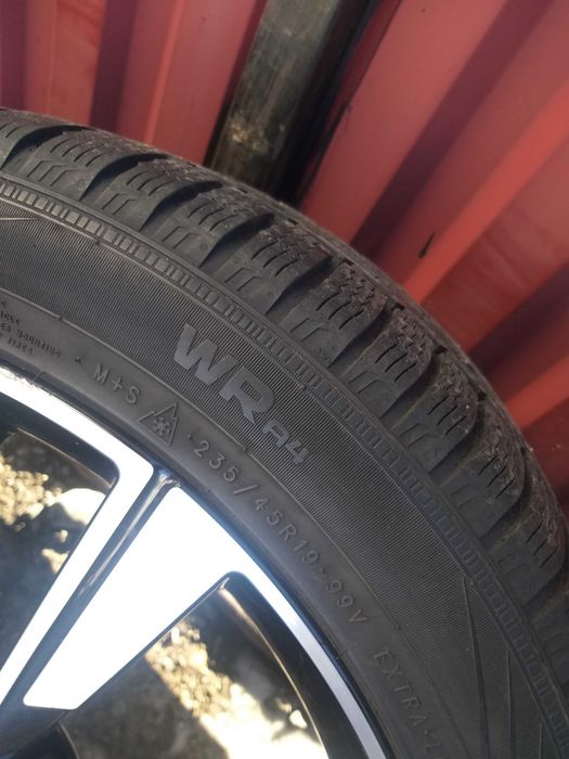 Set 4 Anvelope Iarna Nokian WR A4 235 45 R19 ci275