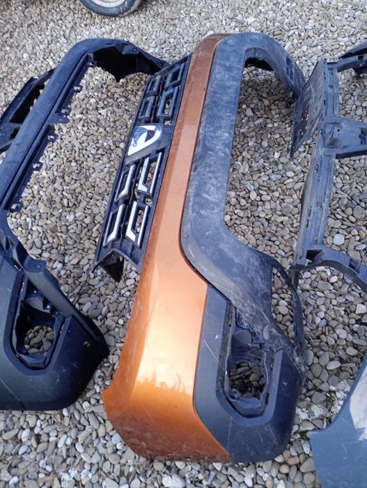 Bara fata spate capotă aripă Dacia Duster 2018-2023