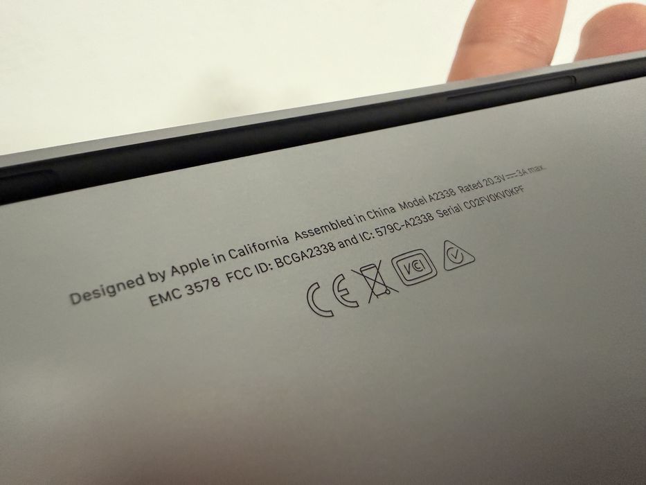 Laptop MacBook Pro 13" M1, 1TB, 16Gb Ram, NOU, 9 cicluri de incarcare