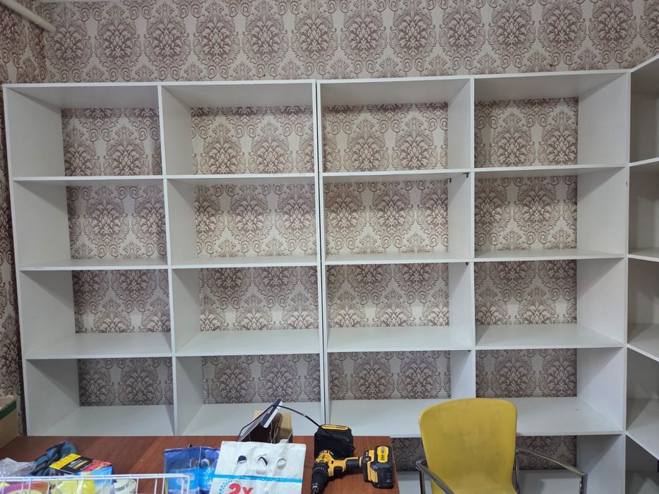 Витрины полки в магазин