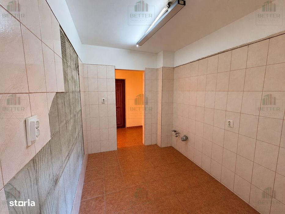 Apartament 2 camere de renovat, zona Titan – aproape de metrou