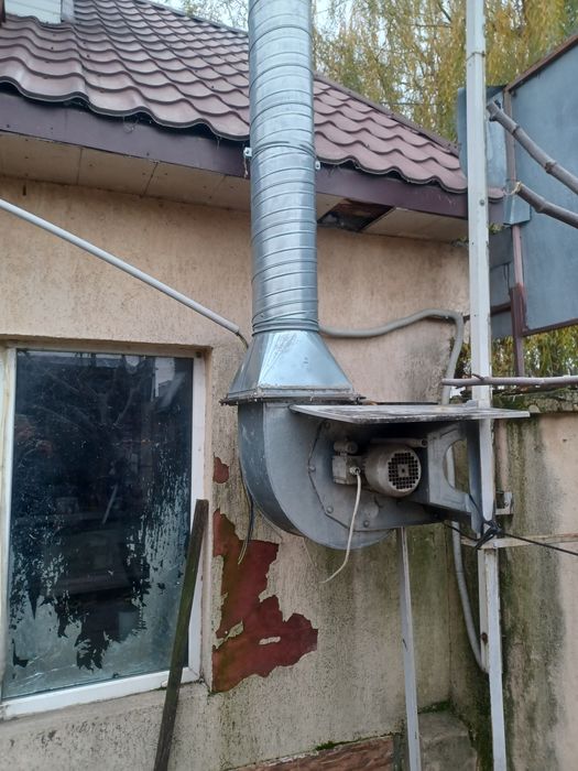 Vând instalație exhaustare