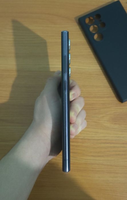 Обменяю Samsung S22 ultra